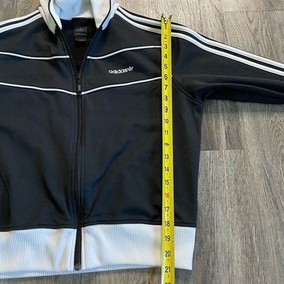 Adidas Girls Black & White Zip Up Sweatshirt/Lightweight Jacket, size XL - Picture 10 of 10